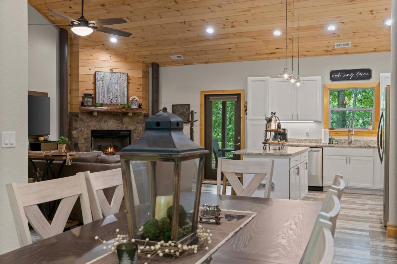 Stunning Views, Superb Atmosphere, Modern Amenities, In The Middle Of Nature Bryson City Esterno foto